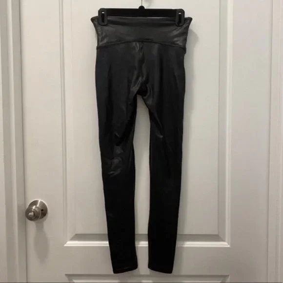 Spanx Faux Leather Leggings - Picture 5 of 5